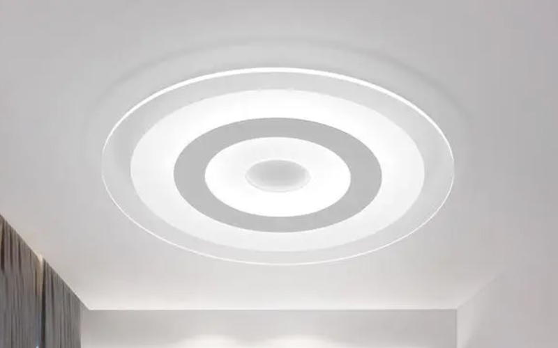 照亮未来：中新华美光扩散pc材料在灯具设计中的广泛应用